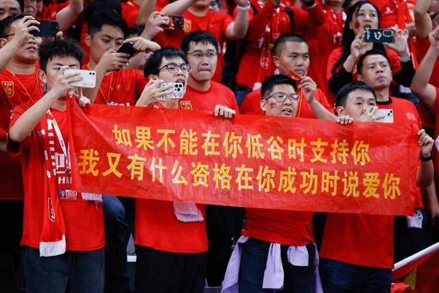 C罗宣布离开国家队训练，未来将讲述离开的原因